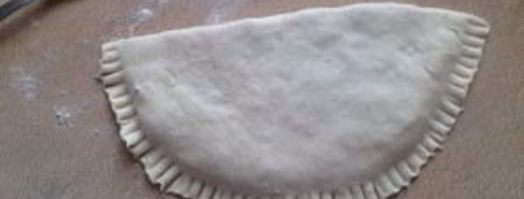 чебуреки из слоеного теста. Шаг 11