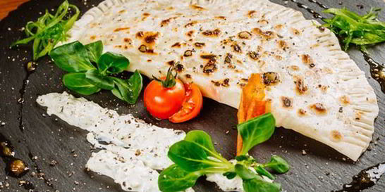 Чебуреки из цуккини пикантные