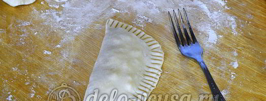 чебуреки с мясом и сыром. Шаг 13