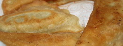 сочные хрустящие чебуреки со свининой. Шаг 10