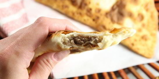 Тесто для чебуреков с мясом