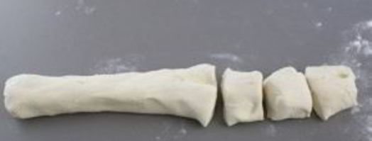 тесто для чебуреков с мясом. Шаг 5