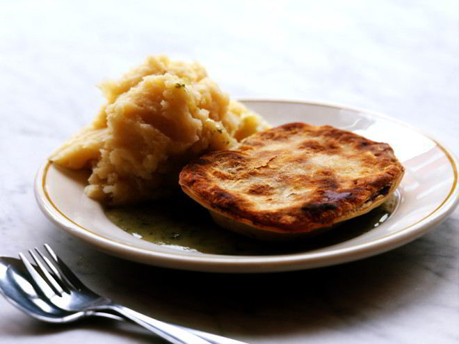 Рецепт вкусных домашних чебуреков с картошкой