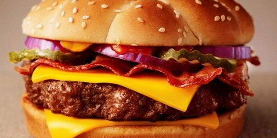 Чизбургер с говяжьей котлеткой