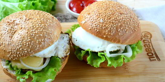 Завтрак в чизбургере