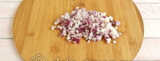 фаршированные шампиньоны с перепелиными яйцами. Шаг 5