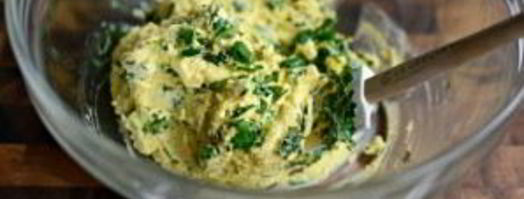 фаршированные вареные яйца. Шаг 6