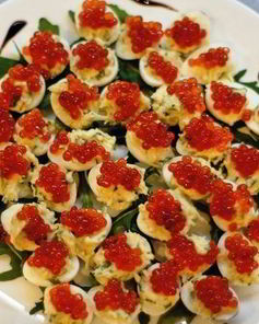 Перепелиные яйца, фаршированные икрой