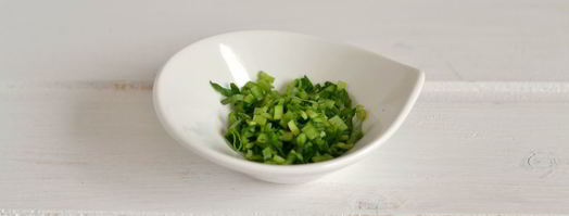 яйца, фаршированные крабовым салатом. Шаг 3