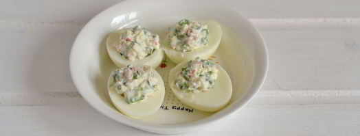 яйца, фаршированные крабовым салатом. Шаг 9