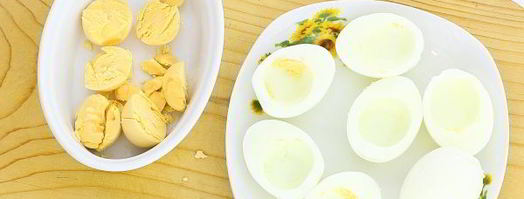 яйца, фаршированные крабовыми палочками. Шаг 7