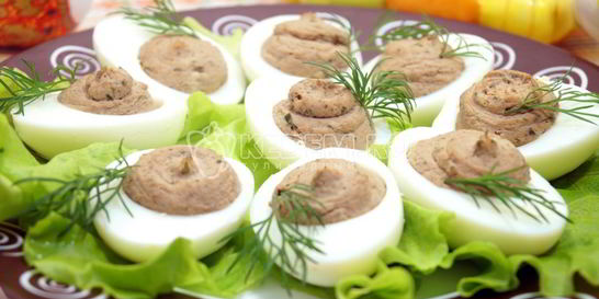 Яйца фаршированные печенью