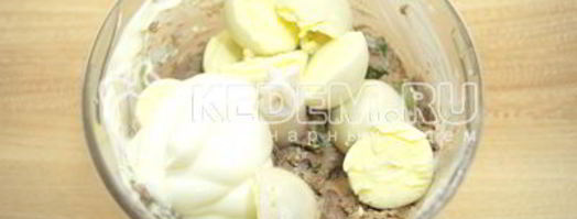 яйца фаршированные печенью. Шаг 6