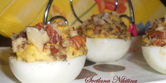 Яйца фаршированные с грибами