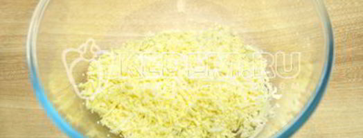 яйца, фаршированные свеклой и орехами. Шаг 4