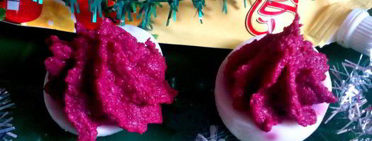 яйца, фаршированные свекольно-селедочным паштетом. Шаг 4