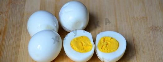 закуска яйца фаршированные зеленью с твердым сыром. Шаг 3