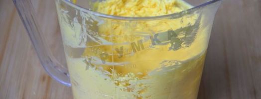 закуска яйца фаршированные зеленью с твердым сыром. Шаг 6