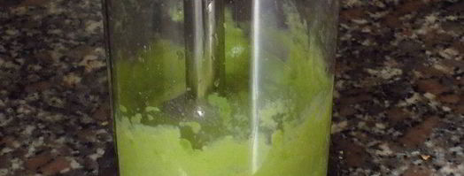 чесночные гренки с муссом из авокадо и лососем. Шаг 4