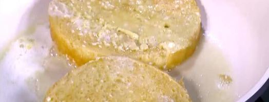 французские гренки с апельсином и ягодами. Шаг 7