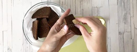 гренки из черного хлеба с чесноком. Шаг 5