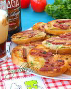 Гренки с колбасой и картофелем