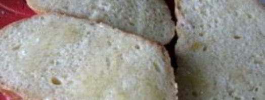 гренки с колбасой и сыром. Шаг 4