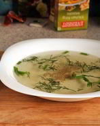 Гренки с куриным бульоном