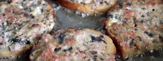 гренки с мясным фаршем и шампиньонами. Шаг 7