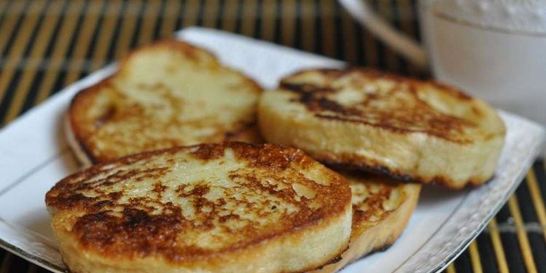 Гренки с яйцом и молоком