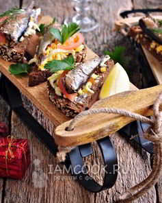 Гренки со шпротами