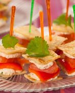 Канапе из блинов с красной рыбой