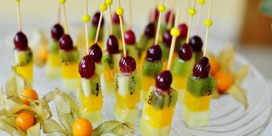 Канапе из фруктов