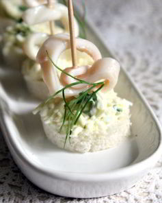 Канапе с кальмаром