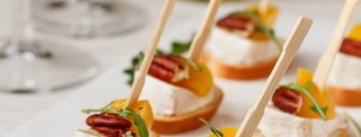 канапе с камамбером и персиком. Шаг 8