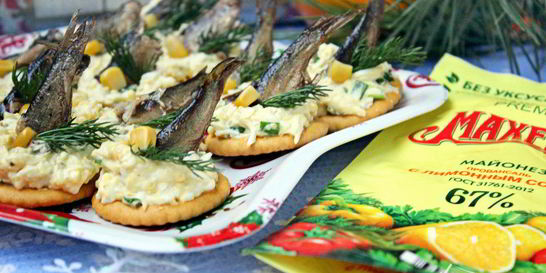 Канапе со шпротами