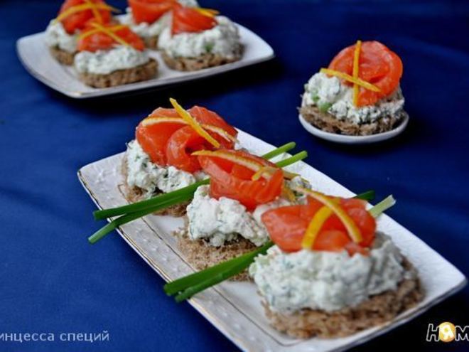 Рецепт канапе закусочные с красной рыбой и сырным кремом