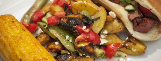 хот-дог с сердцем индейки, овощами и брынзой. Шаг 11