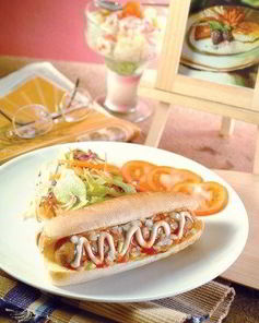 Хот-доги с капустным салатом по-азиатски