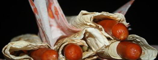 хотдоги с венгерскими колбасками в лаваше на мангале. Шаг 8