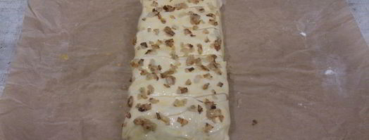 плетеный хот-дог. Шаг 12