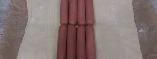 плетеный хот-дог. Шаг 4