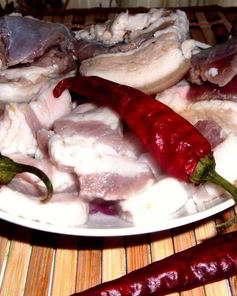 Маринованное сало с чесноком