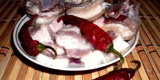 Маринованное сало с чесноком
