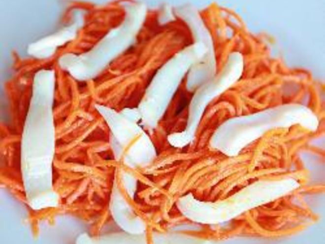 Рецепт корейской морковки с кальмарами