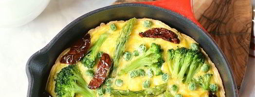 фриттата с брокколи, спаржей и вялеными томатами. Шаг 8