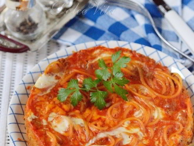 Рецепт фриттаты с фаршем и спагетти