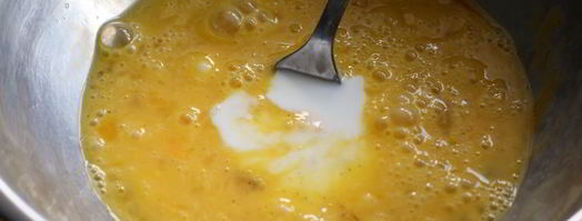 омлет с брынзой. Шаг 3