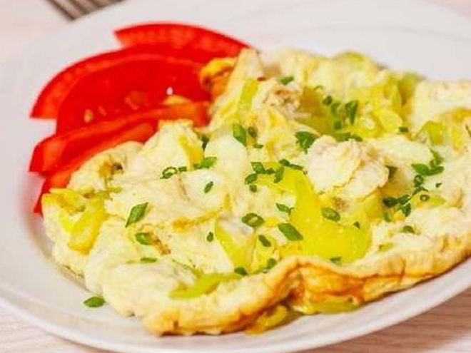 Рецепт омлета с кабачками и брынзой