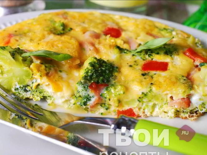 Рецепт омлета с овощами и сыром